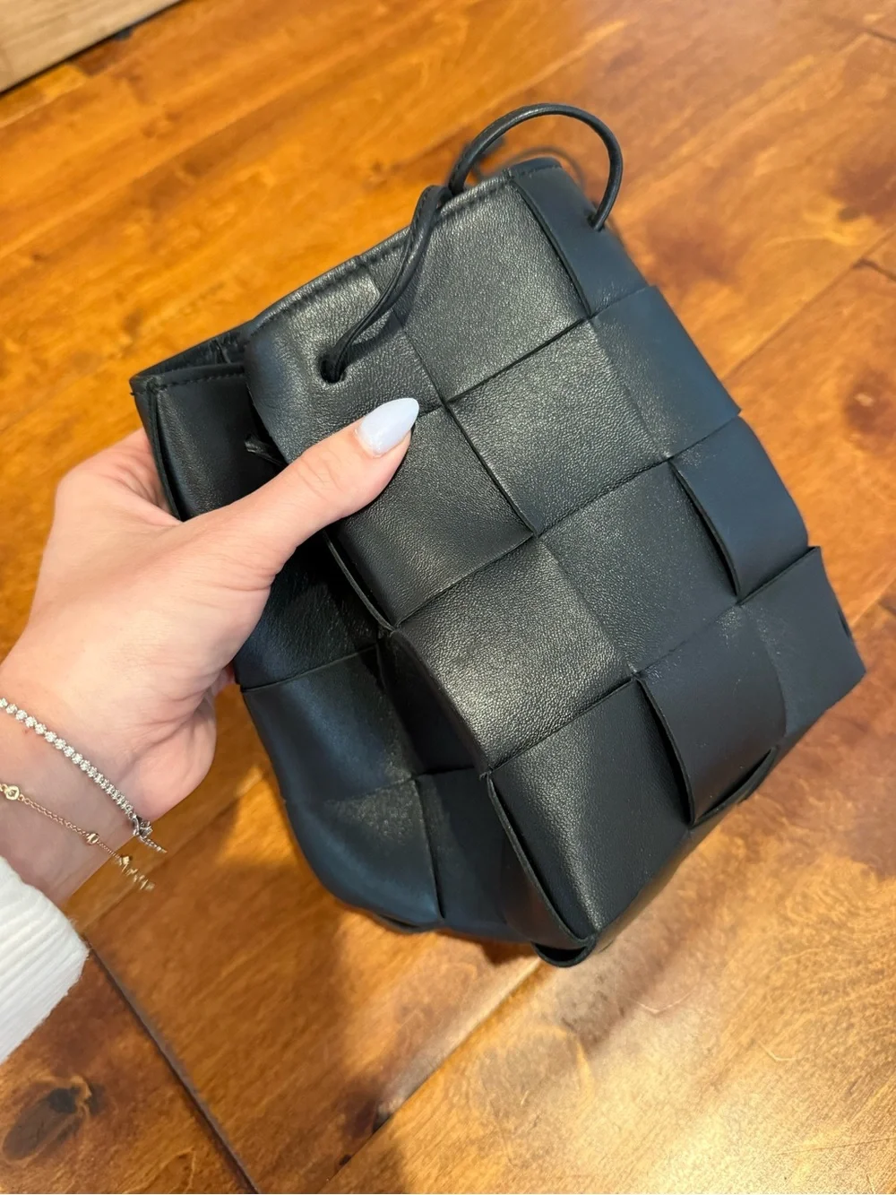 Bottega Veneta Black Intrecciato Bucket Bag in Black